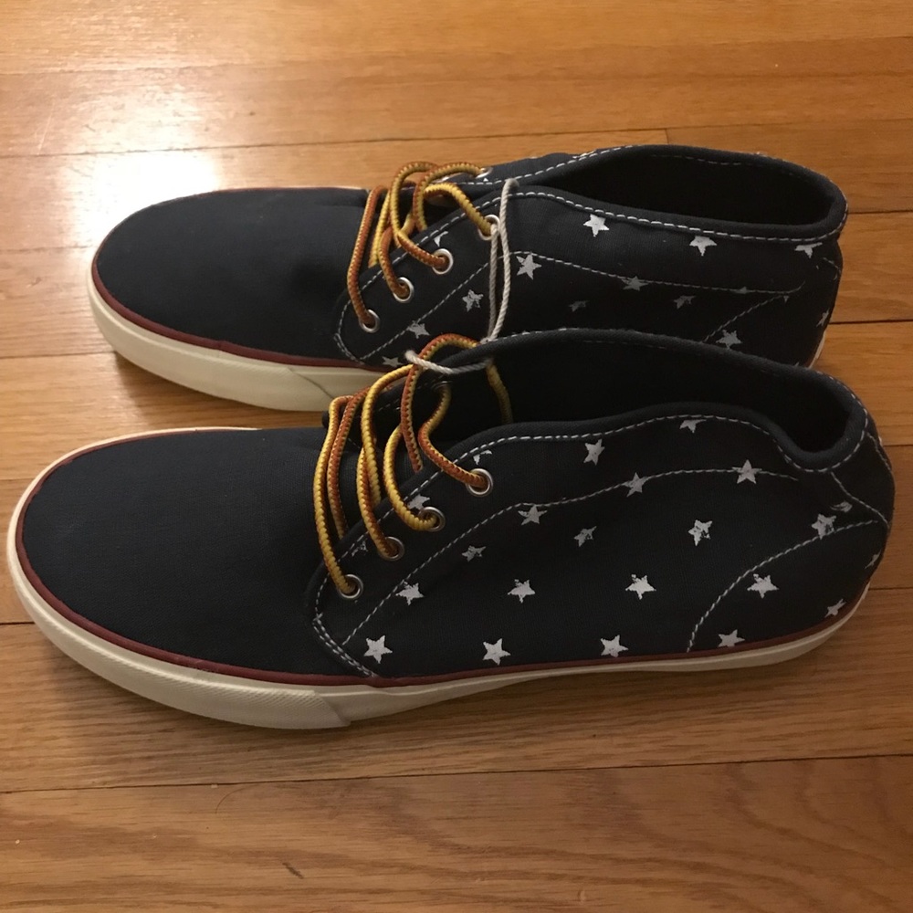 American Eagle Star Sneakers
